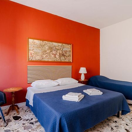 Casa Di Madre Antonia Hotel Brindisi Eksteriør billede